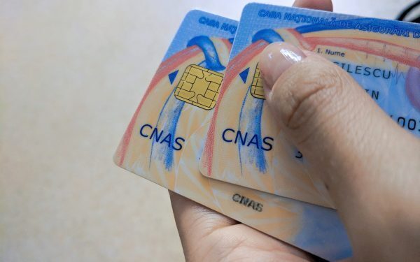 Asigurare sănătate 2026: Cât plătești din septembrie. Românii fără venituri, vizați