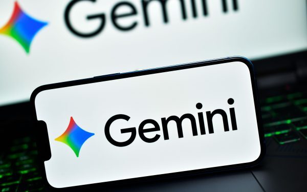 Gemini îți planifică vacanța: de la mâncare la bani