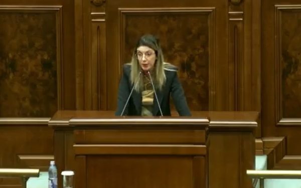 AUR atacă un jalon PNRR, vizează 71.000 euro din fonduri private