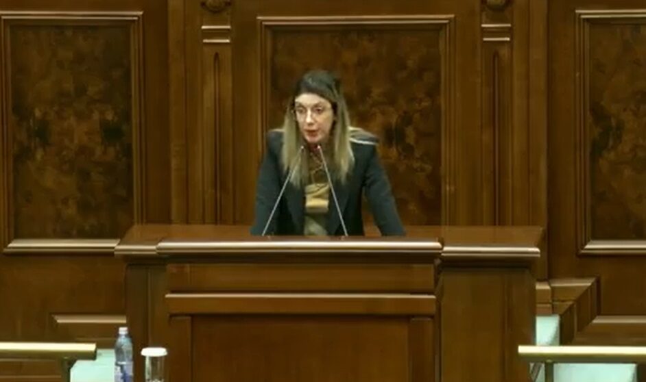 AUR atacă un jalon PNRR, vizează 71.000 euro din fonduri private