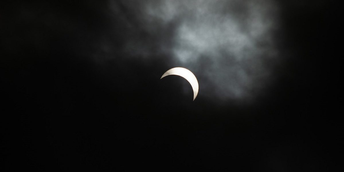 Lună ascunsă pe 28 august: Ce vedeți din România