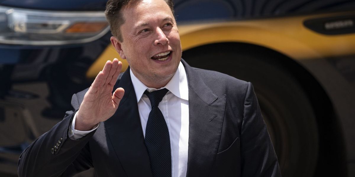 Facturi uriașe la supercomputerul lui Musk: Constructorul cere sute de milioane