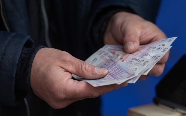 Economia se prăbușește: PIB-ul a scăzut 0,8% în 2026