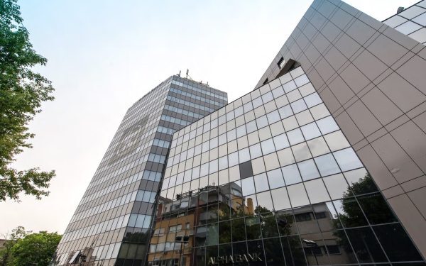 Global Vision cumpără fostul sediu Alpha Bank în București