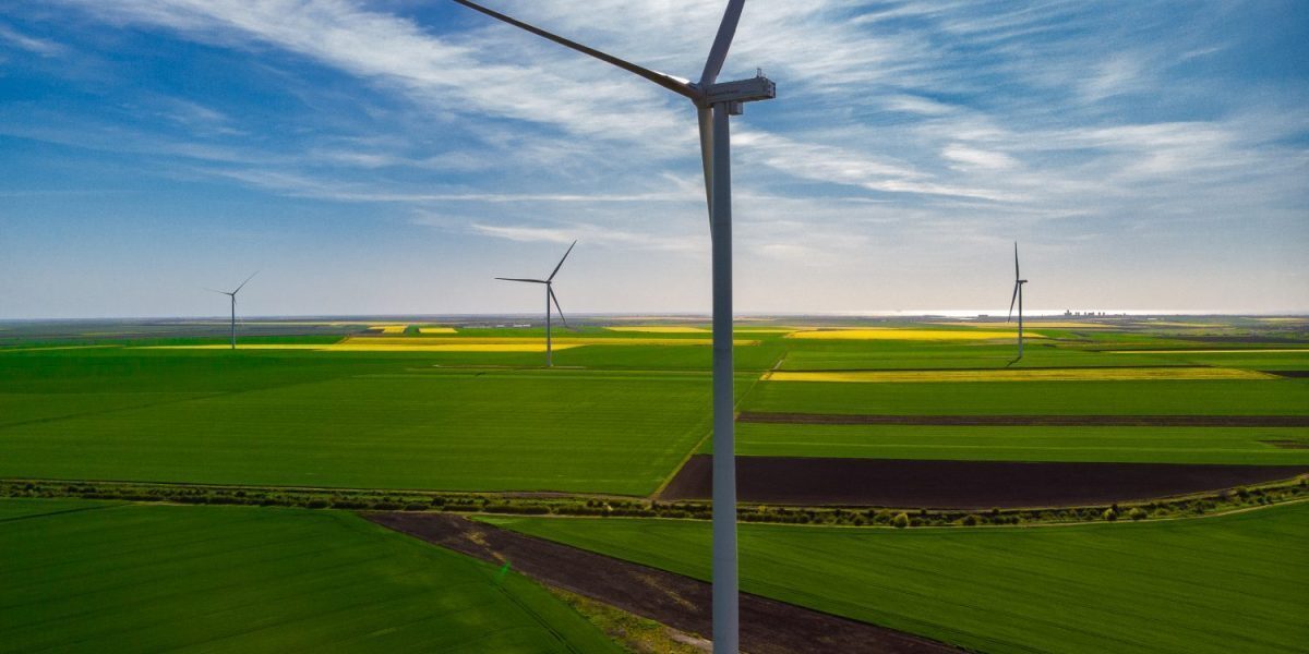 Danezi pun pe masă peste 1 miliard euro pentru eolian în România