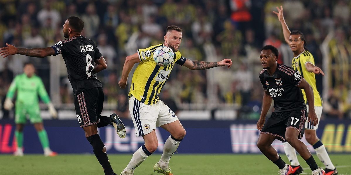 Champions League: Ultima bătălie pentru grupe, egalitate-surpriză în tur (22:00)