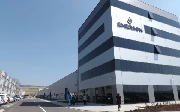 Gigant american: Concedieri masive în România, profit record