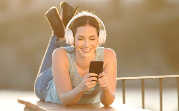 Google Android: Transfer rapid fișiere doar apropiind telefoanele