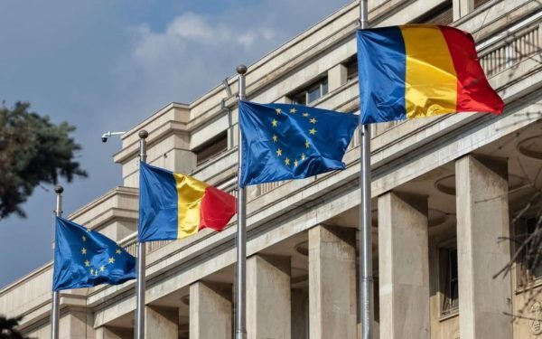Bolojan: Bani pentru diaspora: Antreprenorii români primesc ajutor