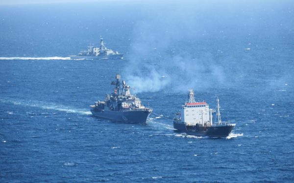 Rusia, tot mai activă lângă UK. Alerta marinei britanice