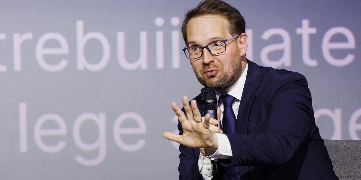 Fritz: Salariul de primar scade cu 10% conform legii