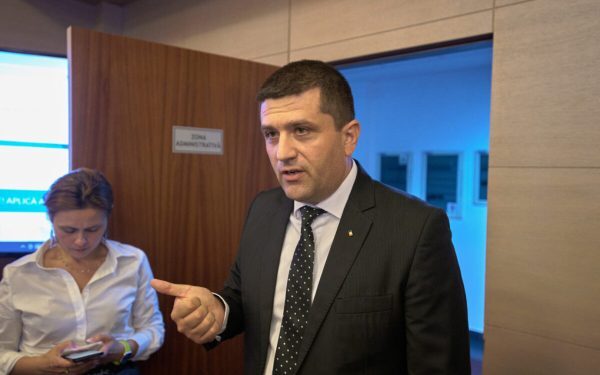Miruță schimbă șefii din Transporturi: Curățenie la CNAIR, CFR, Metrorex