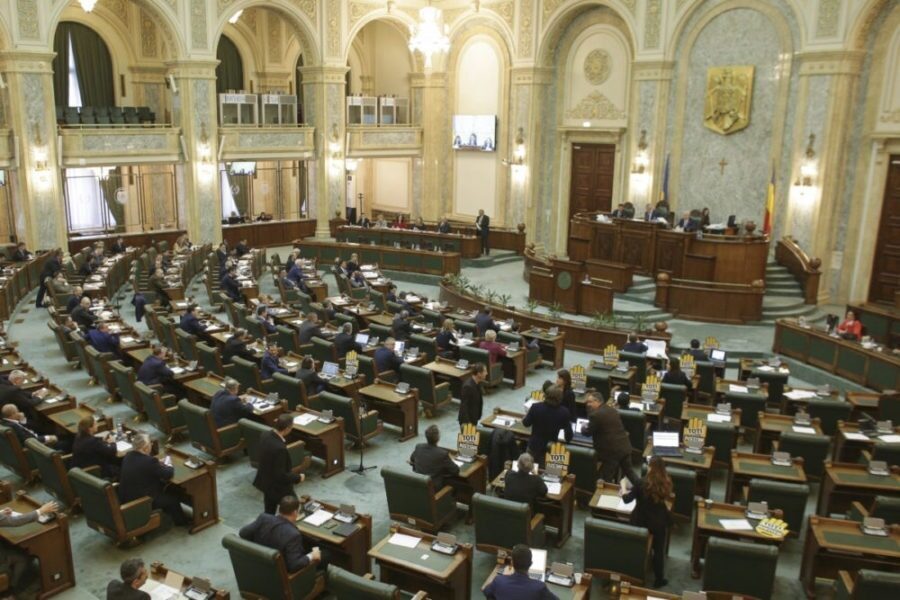 Senatul i-a salvat pe aleșii locali: Codul Administrativ, modificat