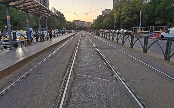 Tramvai București blocat: subteranul dă peste cap planurile