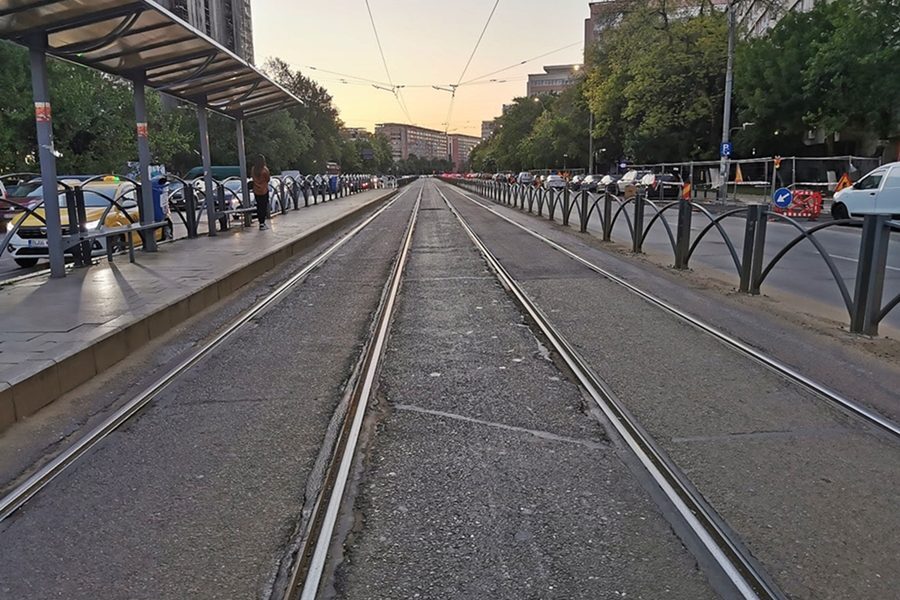 Tramvai București blocat: subteranul dă peste cap planurile