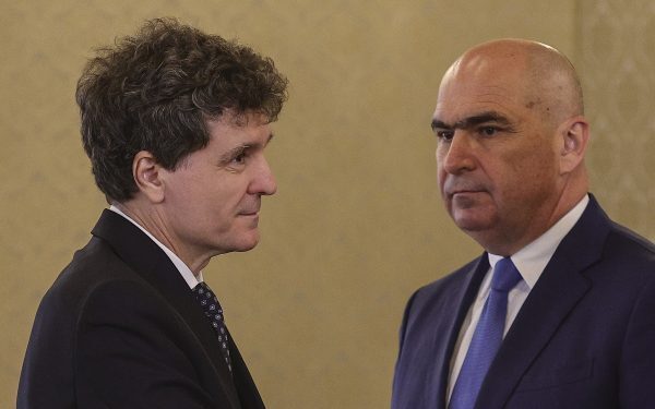 România la un pas de „junk”, Moody’s ne ține sub lupă