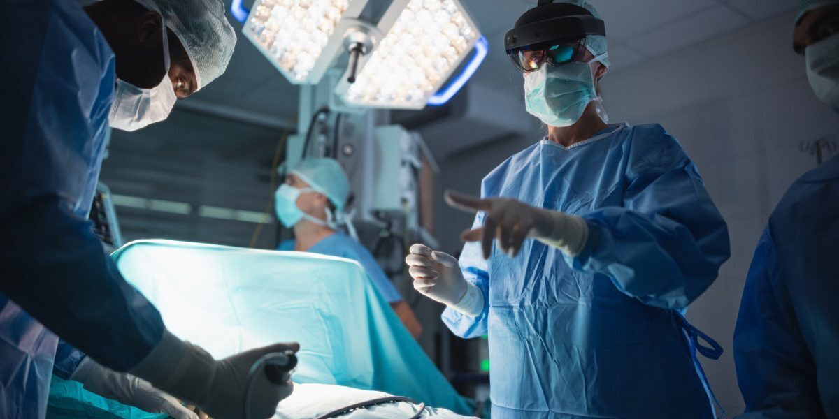 Creier operat de AI: Un britanic și-a salvat vederea