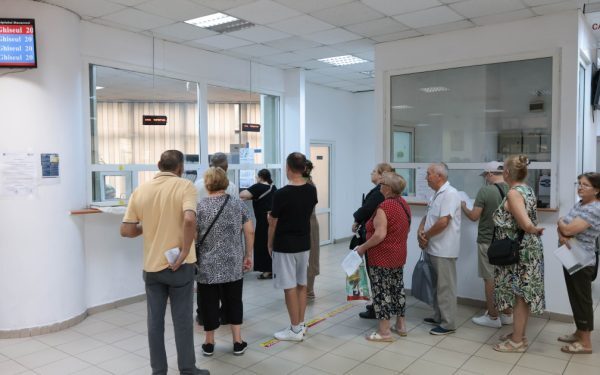 Acte noi de identitate din august 2026: Elimină drumul la ghișeu