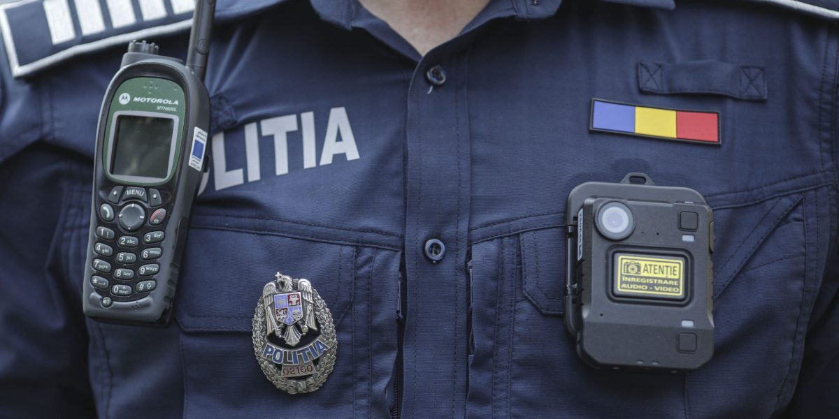 Polițiști din Arad, la închisoare pentru mită la permise