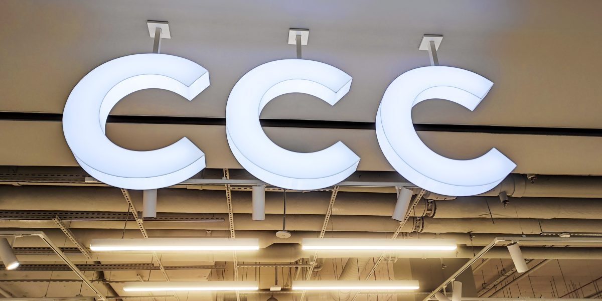 CCC deschide primul magazin cu prețuri mici. Unde ajunge