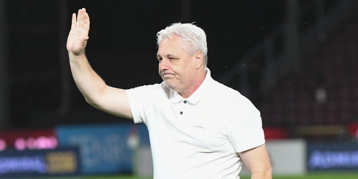Șumudică dă lovitura la CFR Cluj: internațional și fost al Barcelonei