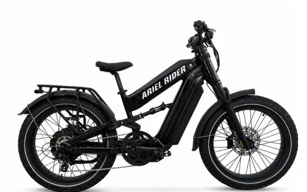 Bicicleta electrică ce sparge bariere: 100 km/h și 200 km autonomie