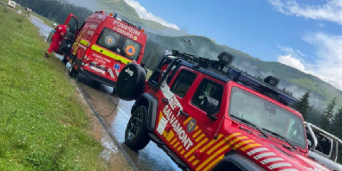 Bătrân de 80 de ani, salvat după 8 ore pe Muntele Moldoveanu