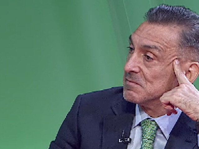 Ilie Dumitrescu: „Privește-mă în ochi când vorbesc”