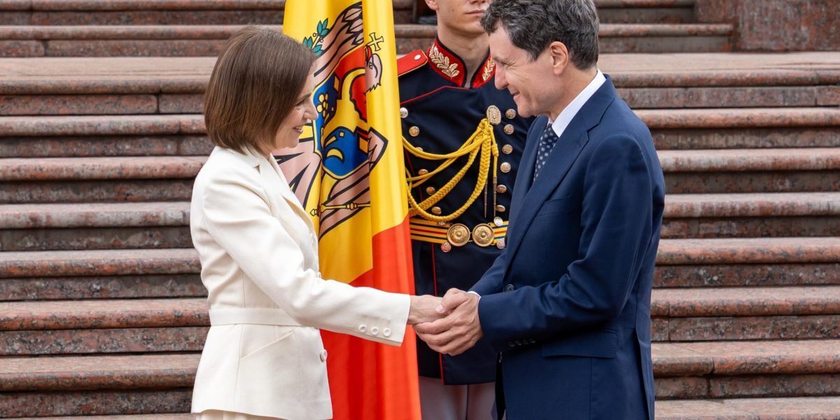 Nicușor Dan cu Maia Sandu: Dovadă a apropierii România-Moldova