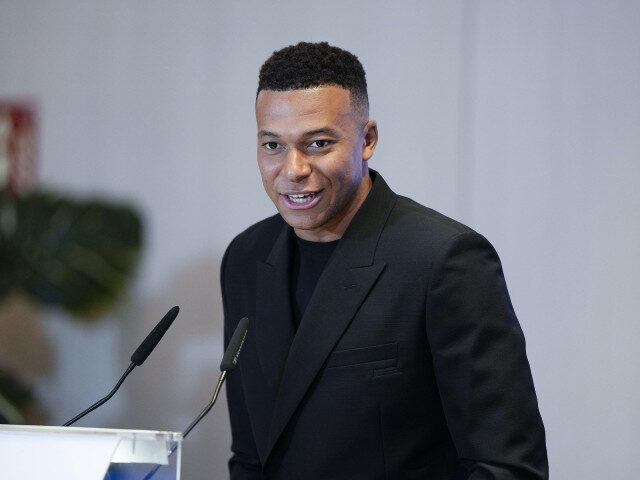 Mbappe a semnat! Se confirmă transferul istoric
