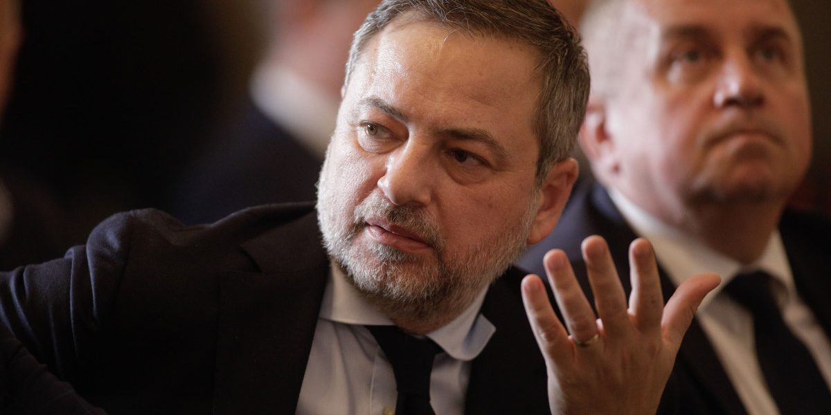 Motreanu, după rating: Nu mai credem în bani fără limită