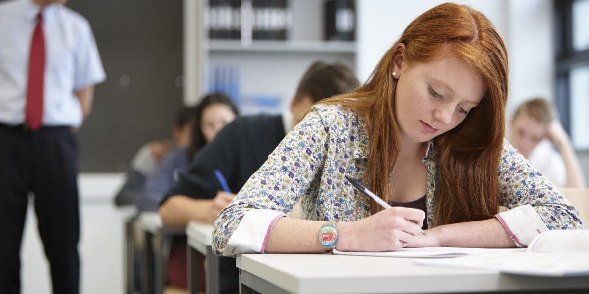 BAC 2026: S-a terminat proba la limba maternă. Ce teste au primit elevii