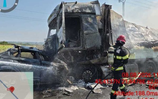 Accident Cumplit: Mașină și TIR în Flăcări, un Șofer Decedat