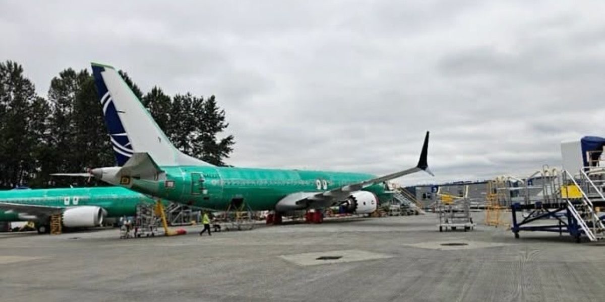 Boeing 737 MAX sub lupă: TAROM cumpără 4 avioane