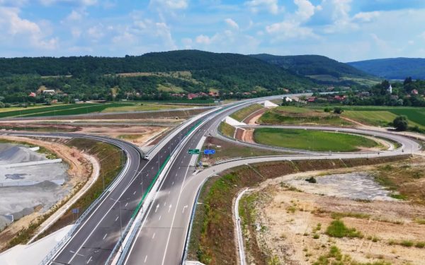 A3, deschidere de 12 km în 2026: Autostrada „blestemată” prinde viață