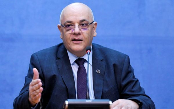 Ambulanță la cumpărături cu fetiță bolnavă: DSU cere explicații