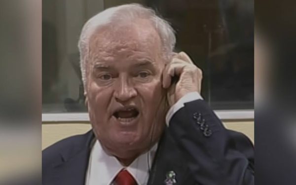 Ratko Mladić, arhitectul genocidului, a murit în închisoarea de la Haga