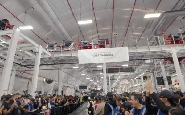 Tesla: 10 milioane de mașini, dar clienții se răresc