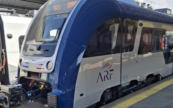 CFR Călători: Toate trenurile PESA, probleme la aer condiționat