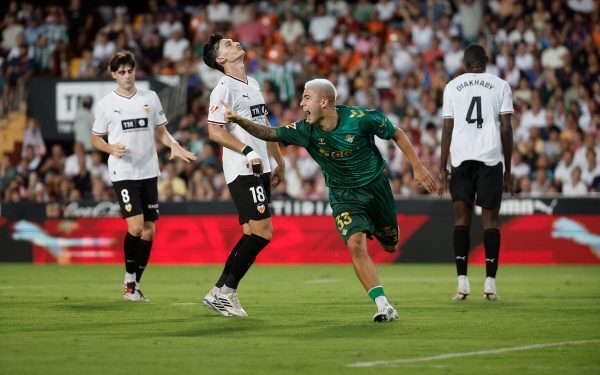Betis, victorie la limită cu Valencia