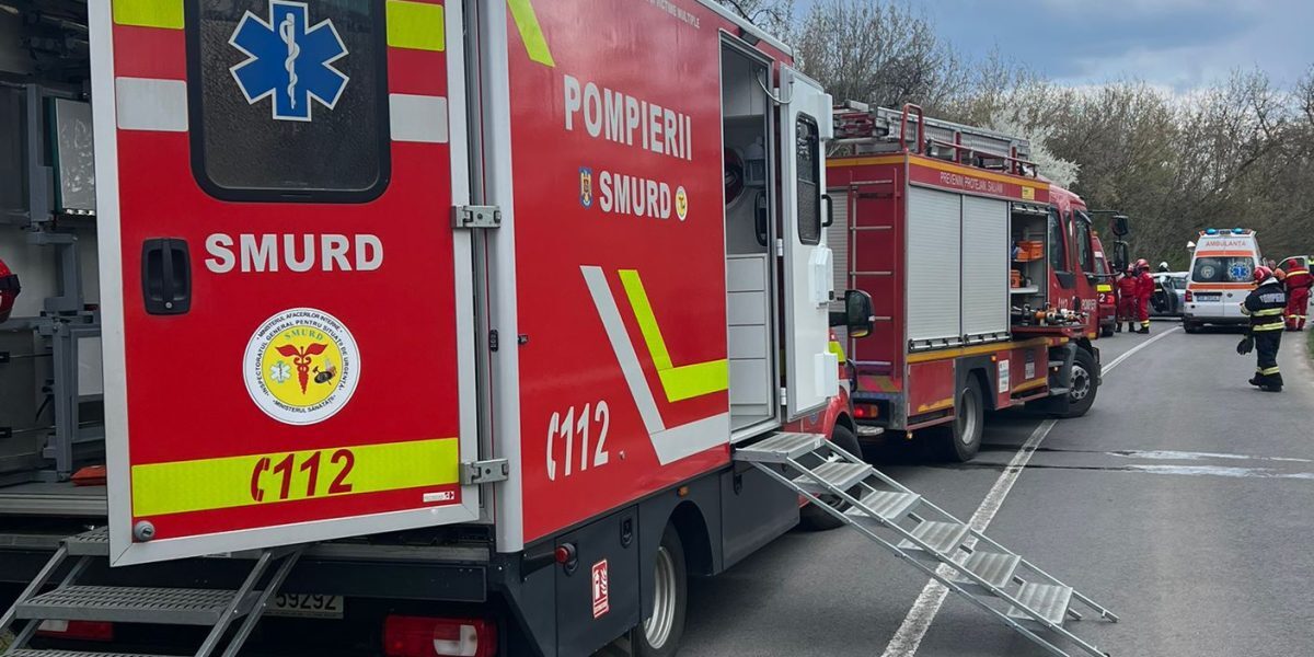 Accident Cumplit pe DN 67C, Alba: 4 Victime, 3 Încarcerate, Trafic Blocat