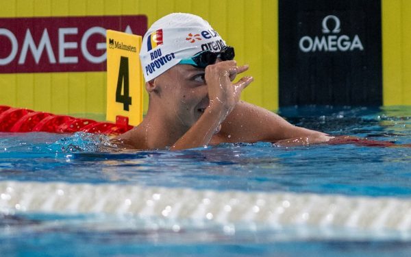 POPOVICI, AUR Europa! Imagini din Paris cu gestul campionului