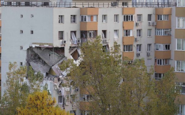 Rahova: Oameni fără case după 10 luni. Ciucu promite expertiză
