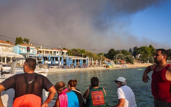 Halkidiki sub flăcări: Mesaj Consulat Salonic pentru turiști