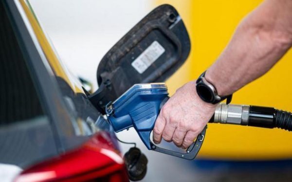 Motorina, ieftinire drastică la pompă! Acciza scade cu 20%