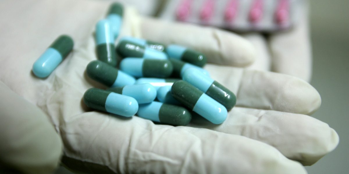 Industria farmaceutică, disperată: Nu ne tăiați curentul, România riscă penurie