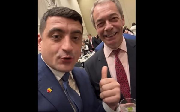 Farage, umilit în campania lui Simion: „prietenul” din UK e ridicol