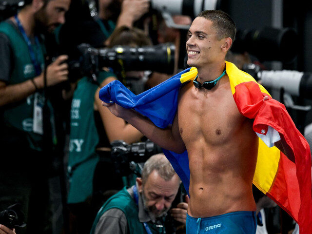 Popovici, în semifinale la Paris. Când înoată din nou