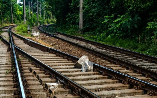 Obstacole pe calea ferată pe litoral: CFR anunță intervenții