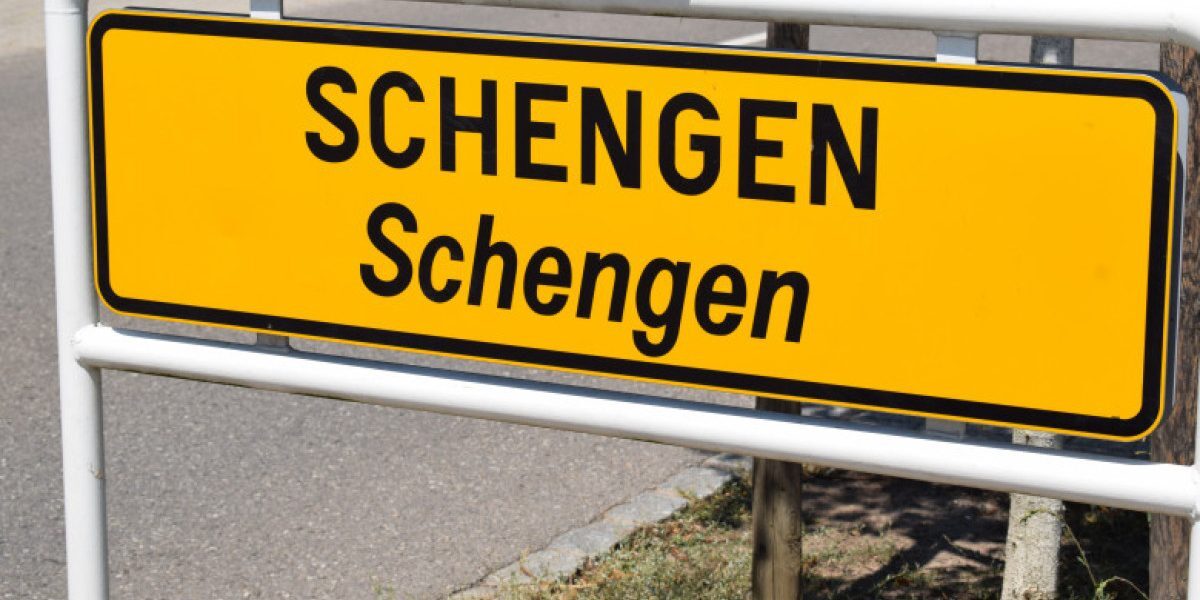 Schengen în criză: Spania blochează italienii la graniță